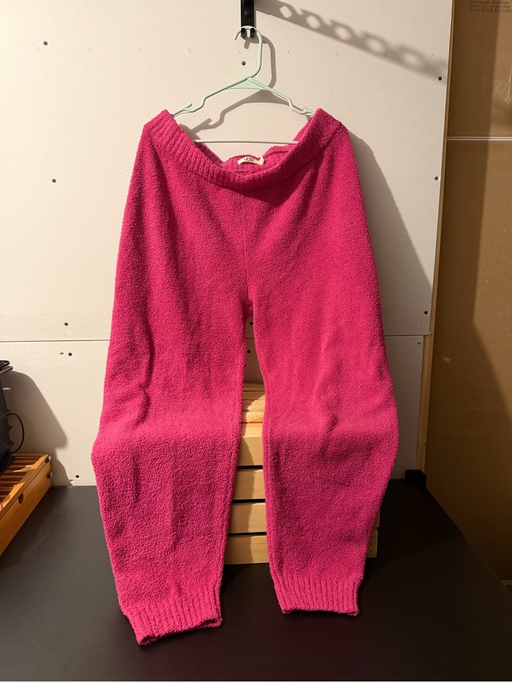 UGG Women's Pink Knit Sweater Pants XL